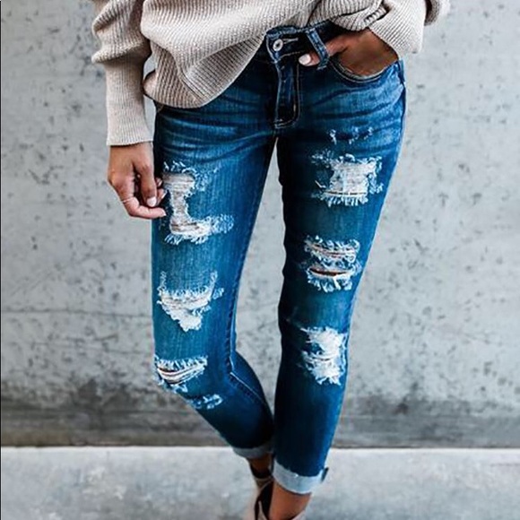 SALE! Distressed Denim Skinny Jeans - Picture 5 of 8